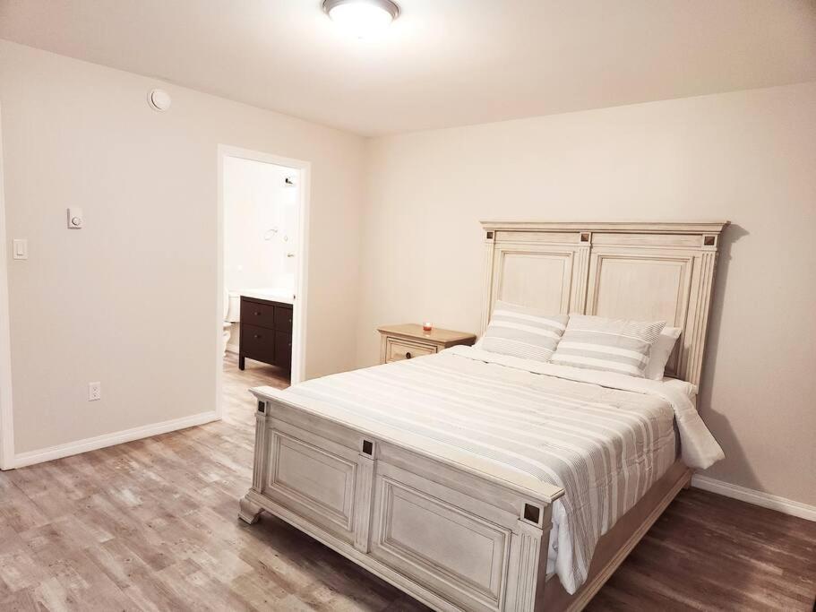 Comfort First - Sleeps 6 Уайтхорс Екстериор снимка